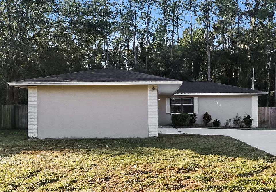 614 Fox Lake Dr