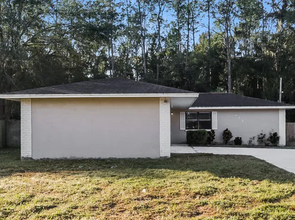 614 Fox Lake Dr, Lakeland, FL 33809
