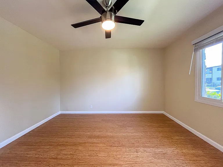 3910 Coco Ave — Photo 59