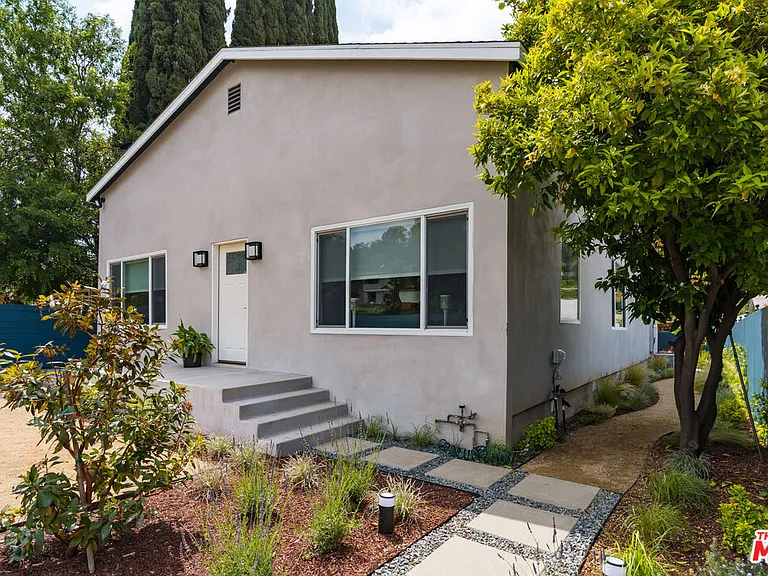 1460 Yosemite Dr — Photo 36