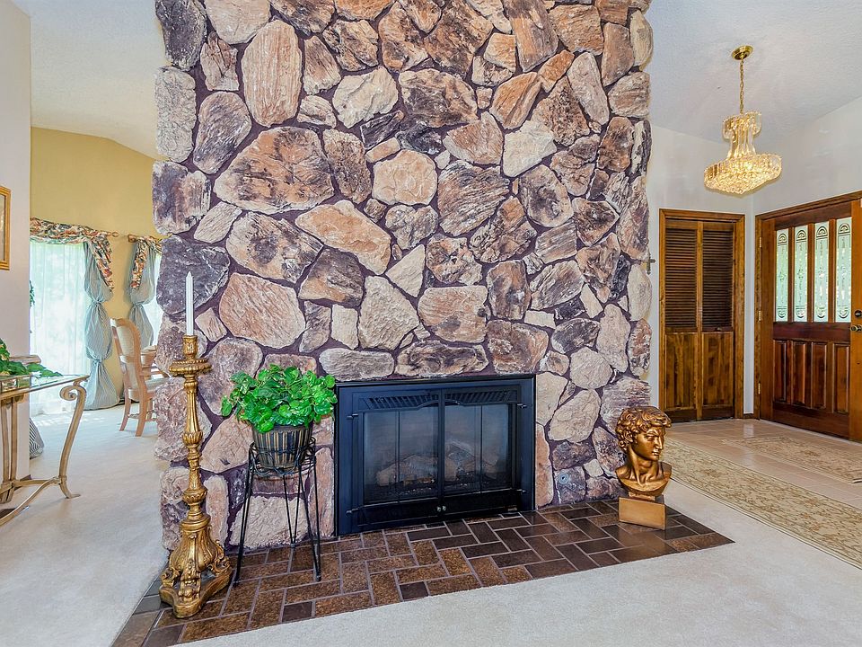 1st image of 4407 NE 26th Ct