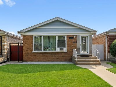 2605 N Menard Ave, Chicago, IL, 60639
