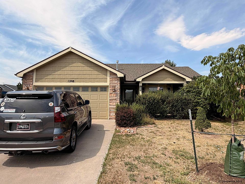 1st image of 1208 Melody Ln