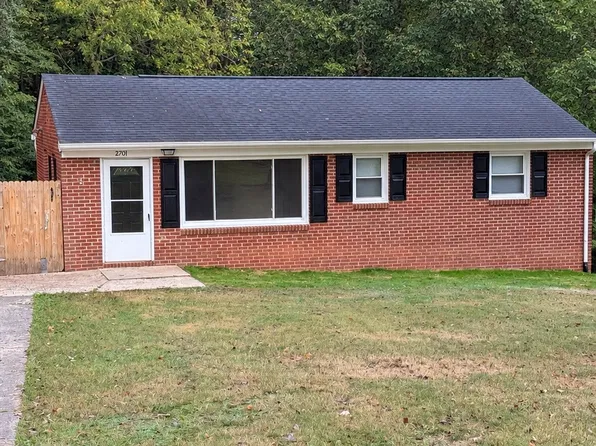 2701 Douglas Dr, Gastonia, NC 28054