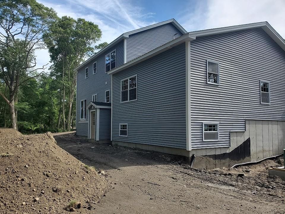 96 Gilbert Ln, Saunderstown, RI 02874 Zillow