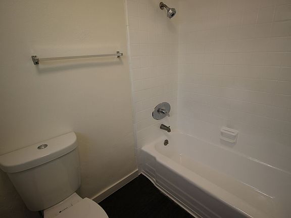 5th image of 2737 Via Paseo APT 4
