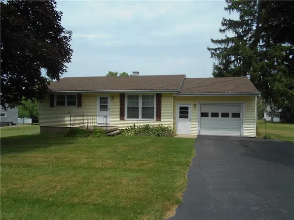 3 Munro Ave, Auburn, NY 13021