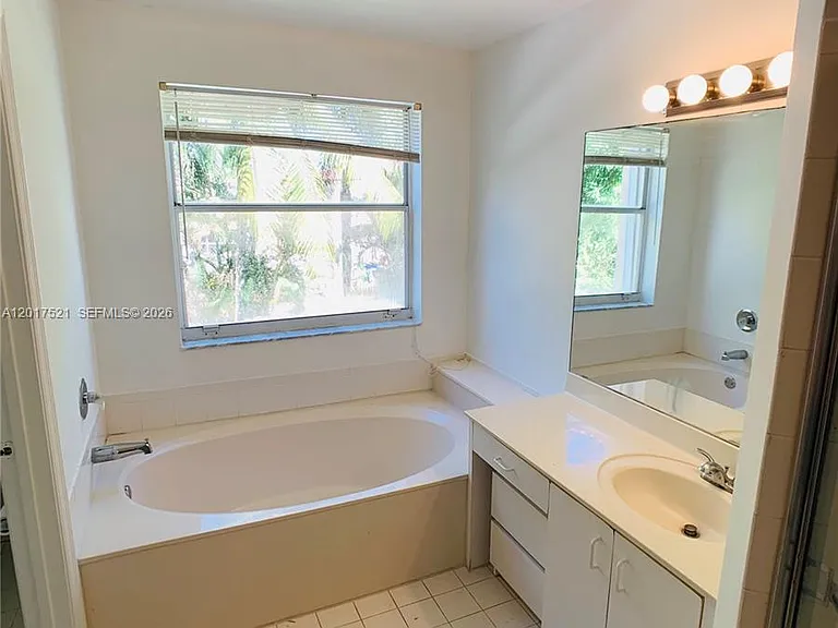 18801 NW 12th St — Photo 25