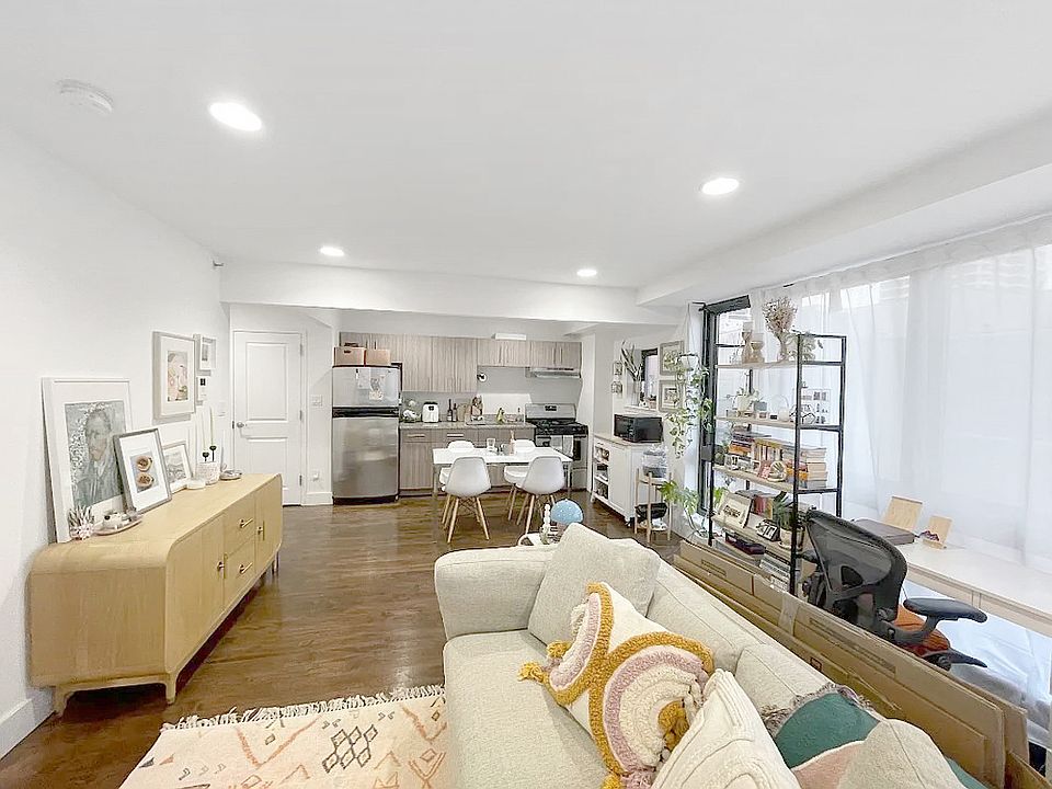 1st image of 203 E 121st St APT 504