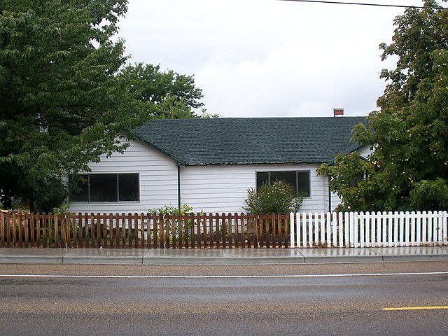 1st image of 3216 S 10th Ave