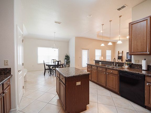 5th image of 3456 Heritage Cir