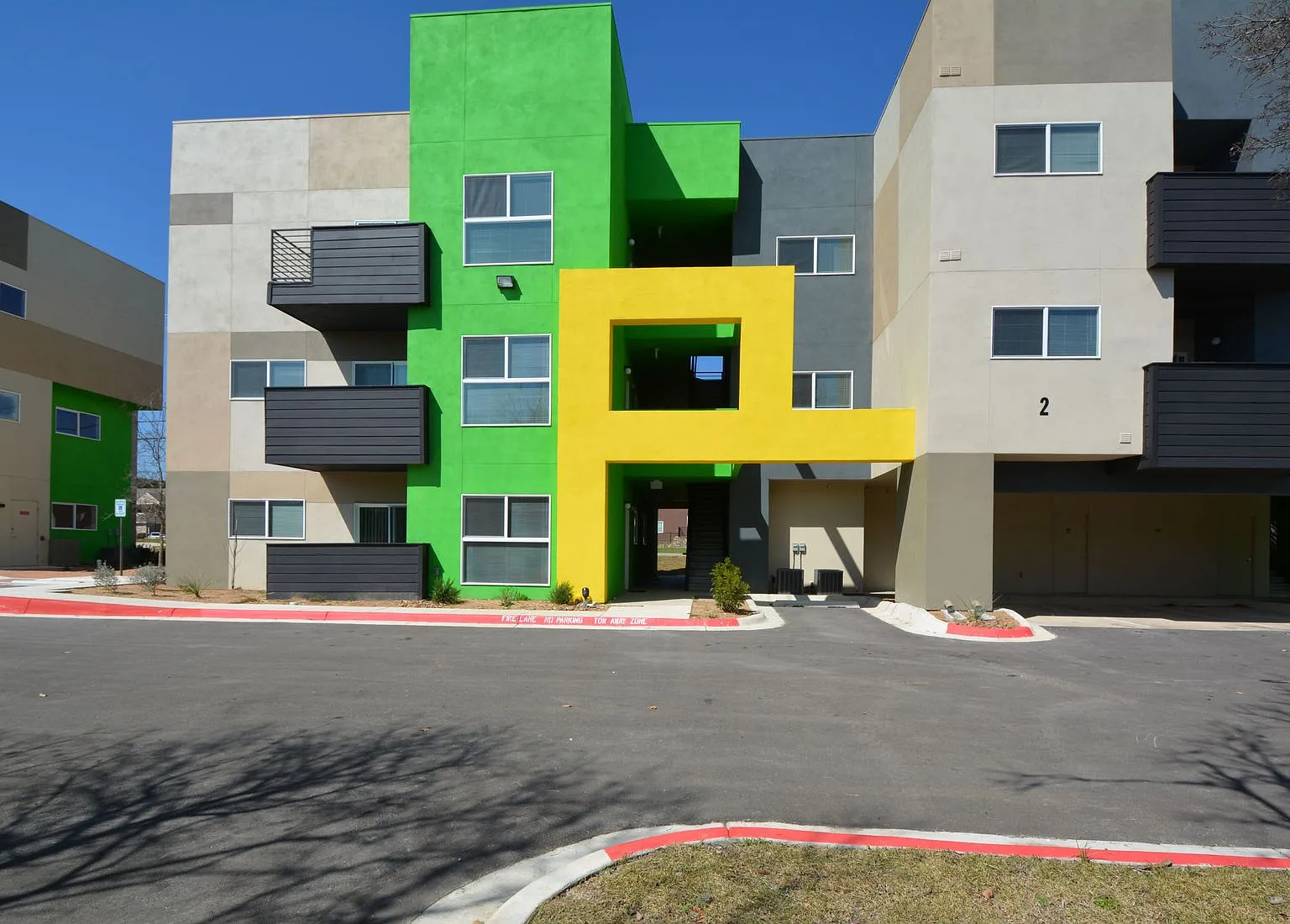 Green Spring Apartments — Photo 3
