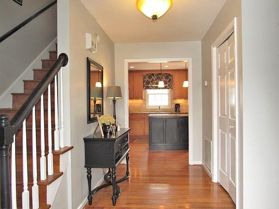 2nd image of 5009 Tall Oaks Dr