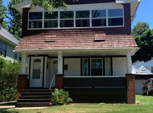 1851 Reyburn Rd, Cleveland, OH 44112