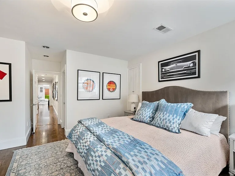408 Beacon St #1 — Photo 20