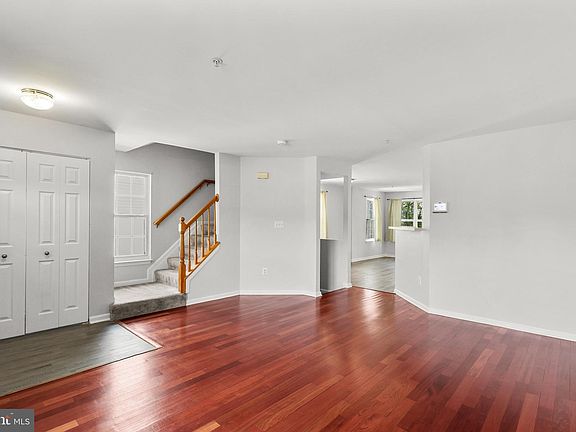 5th image of 9624 Antler Cir
