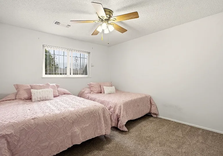4305 Andrew Dr NE — Photo 20