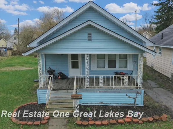 712 N Woodbridge St, Saginaw, MI 48602