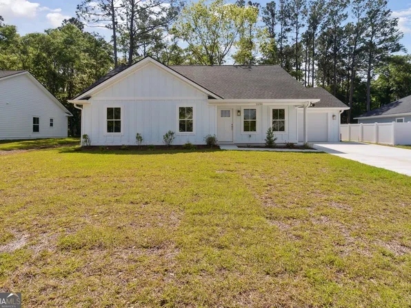 1650 Ashantilly Dr, Darien, GA 31305