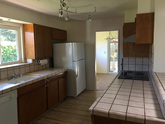5th image of 1215 Mandarin Dr