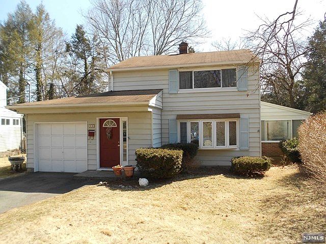 1st image of 36 Douglass St