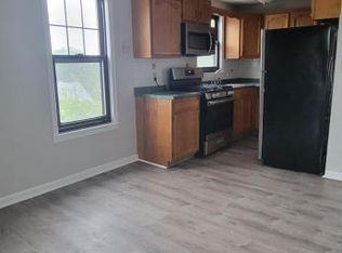 189 Middle St, Fall River, MA 02724