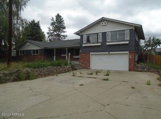 905 S 38th Ave, Yakima, WA 98902