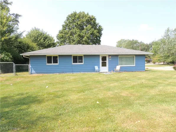 9555 Blitz Ln, Streetsboro, OH 44241