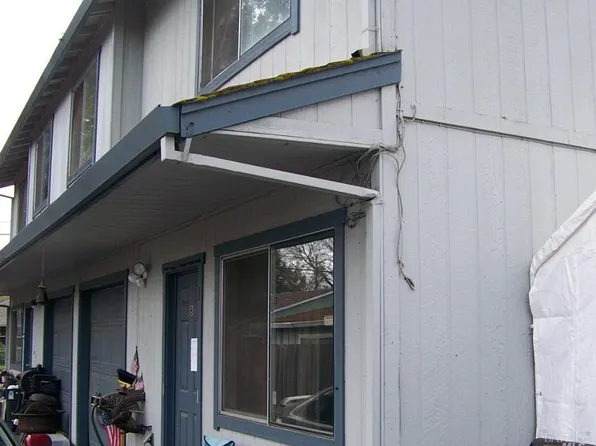 132 E Oak Street, Willits, CA 95490