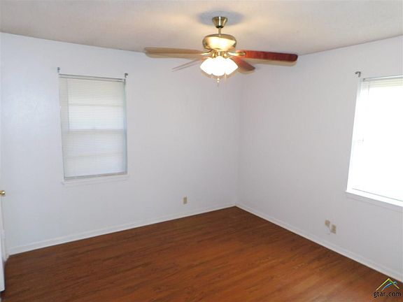 5th image of 112 Robinwood Dr