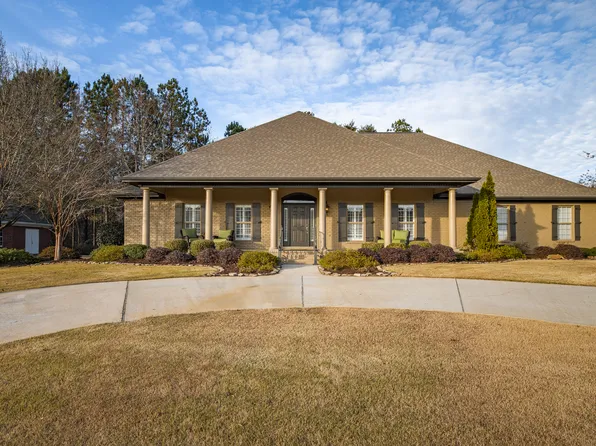 2710 Lake Crest Ln, Tuscaloosa, AL 35406