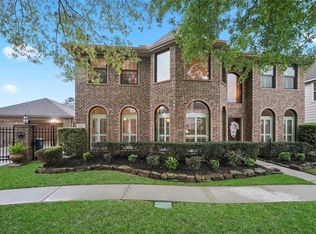 8306 Trophy Place Dr, Humble, TX 77346