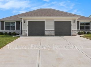 623 Fall Meadow Ln, Belton, MO 64012
