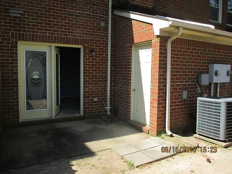 4712 Bay Quarter Ct — Photo 8