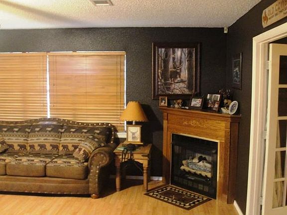 4th image of 702 Bugg Street