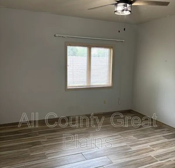 5206 Foster St #201 — Photo 5
