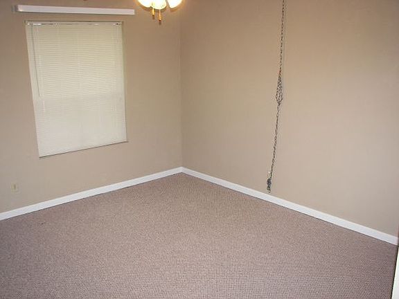 3rd image of 904 University Oaks Blvd APT 156