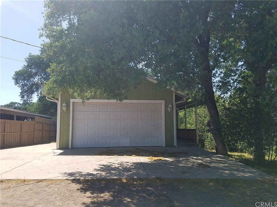 1st image of 3259 Brown St