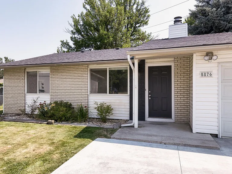 Complete Remodel near Boise River _ Pet Friendly! — Photo 25