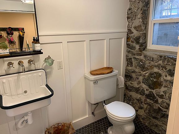 Basement powder room