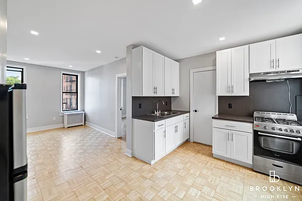 Rented by Brooklyn High Rise LLC | media 11