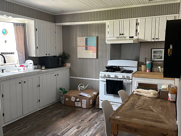 4th image of 311 & B Engeron St #A