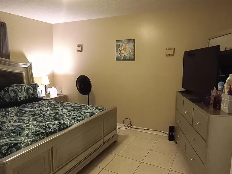 4253 Moncrief Rd W #2 — Photo 8