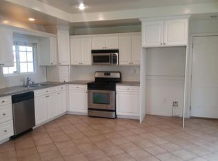 1092 S Santa Fe St, Hemet, CA 92543