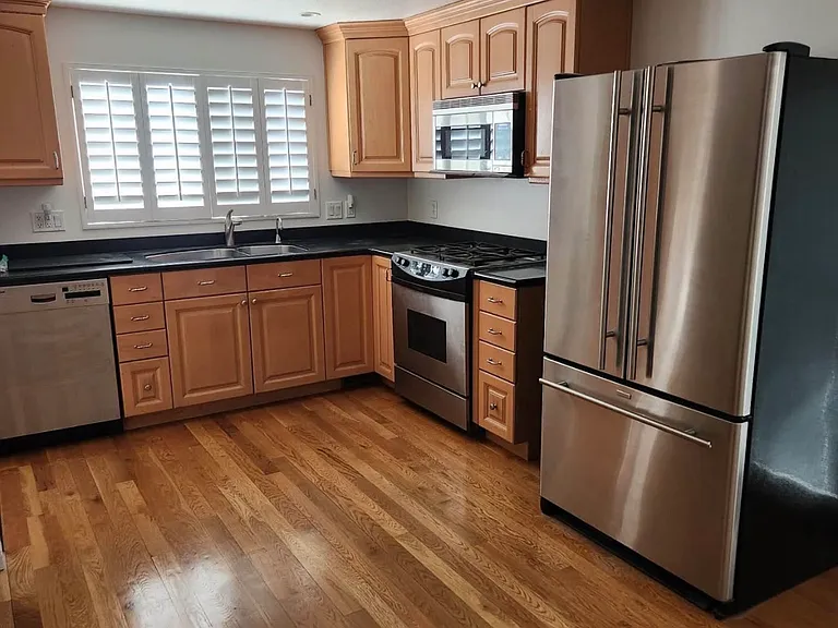 2830 S Coventry Ln — Photo 8