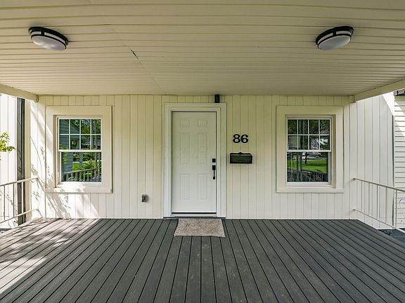5th image of 86 Hiawatha Ave