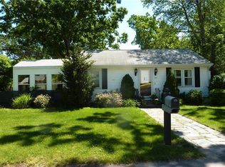 134 Monroe St, Warwick, RI 02888
