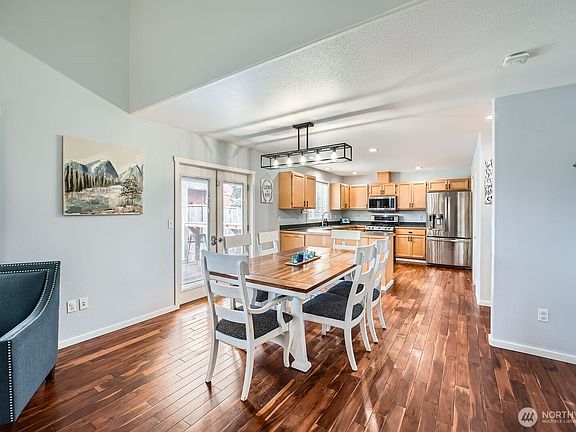 5th image of 18921 91st Avenue E