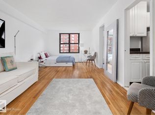 305 E 72nd St, New York, NY