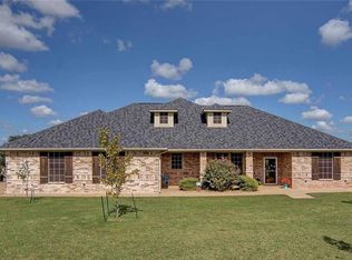 200 Live Oak Dr, Mineral Wells, TX 76067